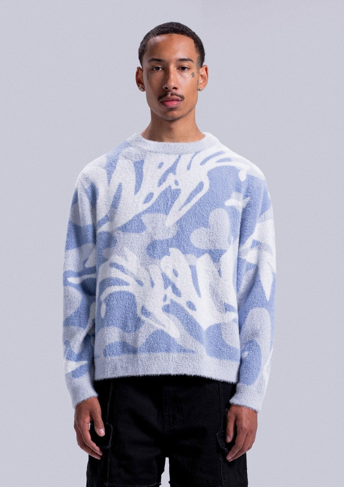 JOSH | FLUFFY SWEATER